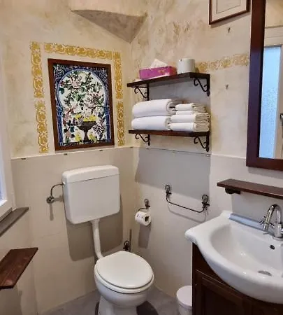 Le Stanze Di Rigoletto 3*