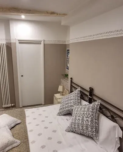 Oda ve Kahvaltı Le Stanze Di Rigoletto Parma