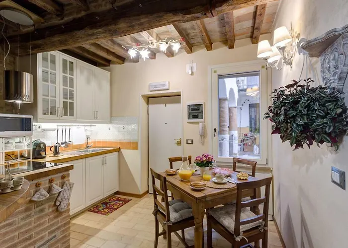 Le Stanze Di Rigoletto 3*